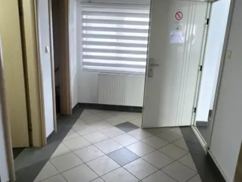 Rent, office space, 450m², Veternik, Novi Sad Sve Podlokacije - image 9