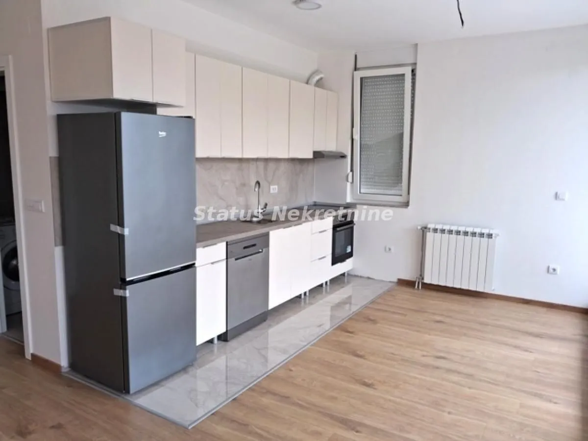 Prodaja, stan, 137m², Adamovićevo Naselje, Novi Sad Sve Podlokacije