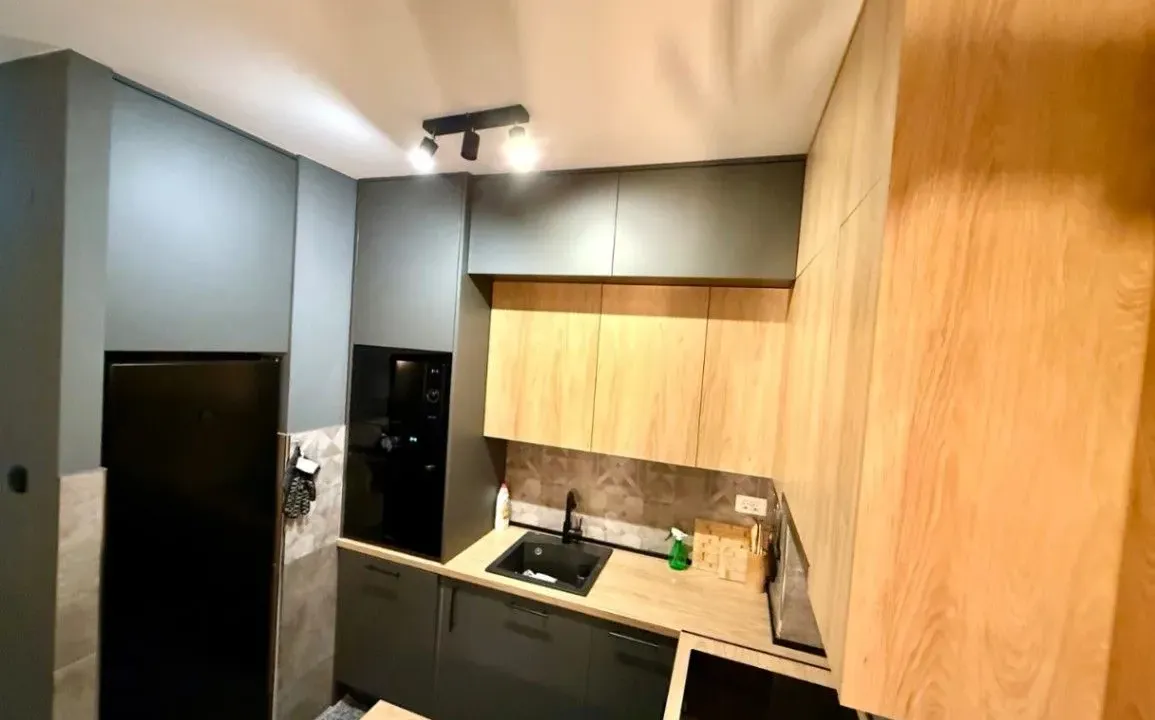 Izdavanje, jednosoban stan, 45m², Pobrežje, Podgorica