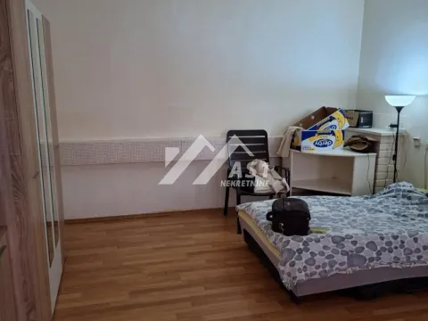 Rent, house, 40m², Avijatičarsko naselje, Novi Sad Sve Podlokacije - image 8
