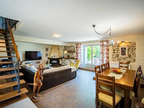 Sale, house, 150m², Milovići, Tivat - image 10