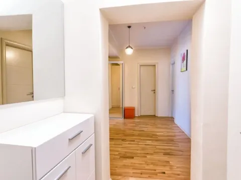 Sale, two bedroom apartment, 71m², Budva, Crna Gora - image 2