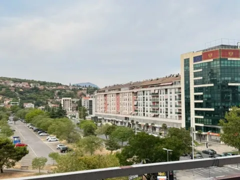 Rent, three bedroom apartment, 95m², Preko Morače, Podgorica - image 8