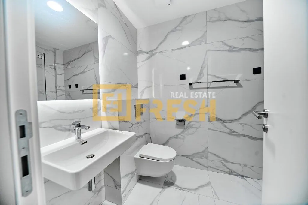 Prodaja, dvosoban stan, 63m², Krivi Most, Podgorica