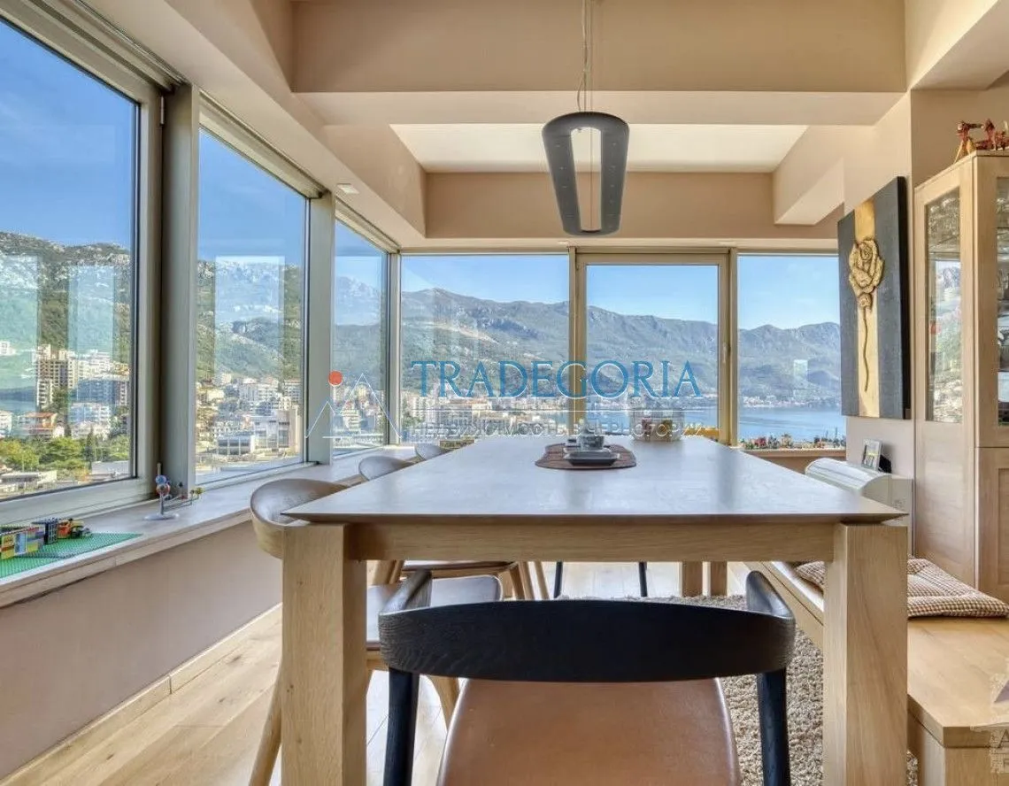 Prodaja, trosoban stan, 167m², Budva, Crna Gora
