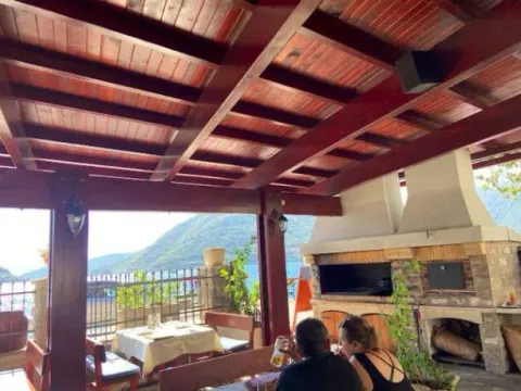 Izdavanje, ugostiteljski objekat, 230m², Perast, Kotor - image 6