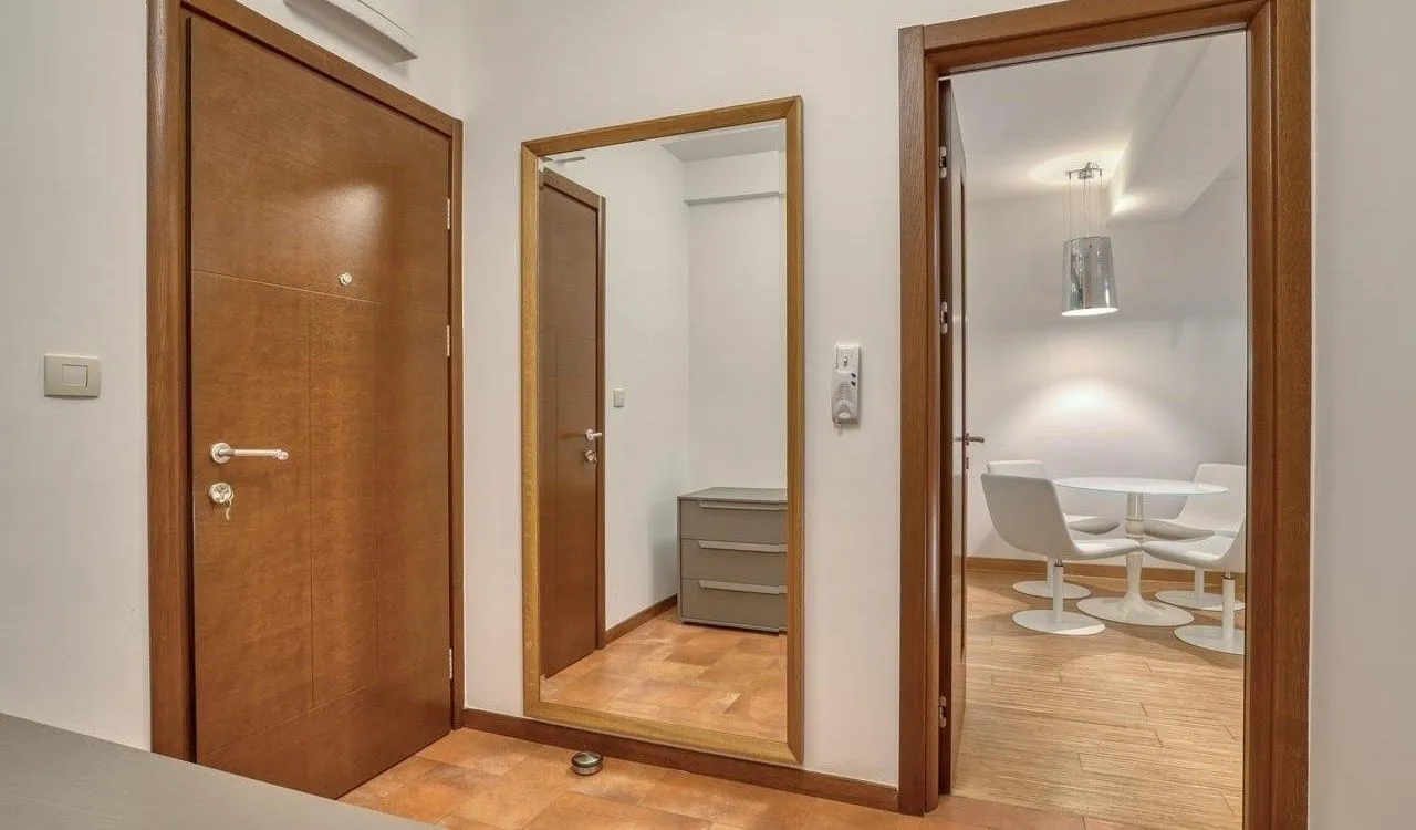 Prodaja, dvosoban stan, 90m², Gorica C, Podgorica