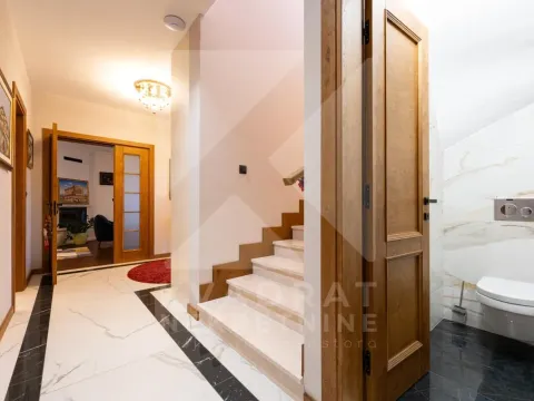Izdavanje, kuća, 166m², Tološi, Podgorica - image 21