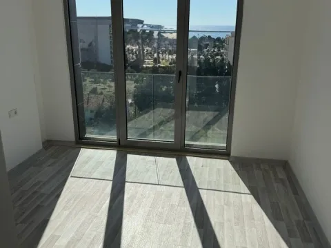 Prodaja, dvosoban stan, 72m², Centar, Bar - image 5