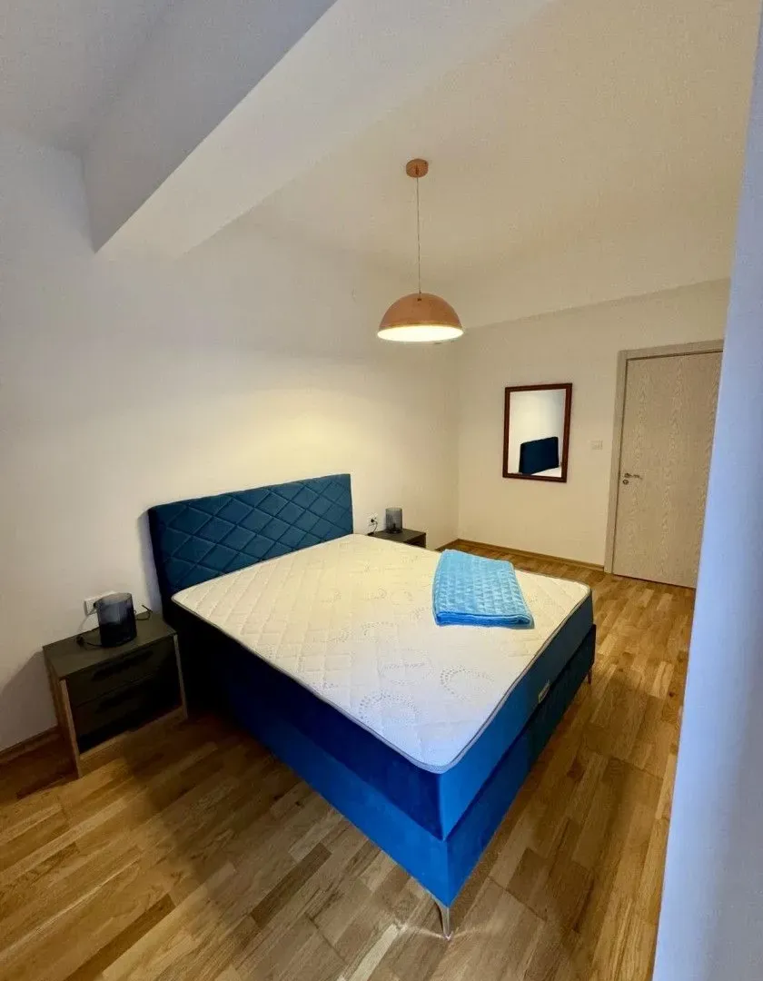 Izdavanje, trosoban stan, 74m², Ljubović, Podgorica