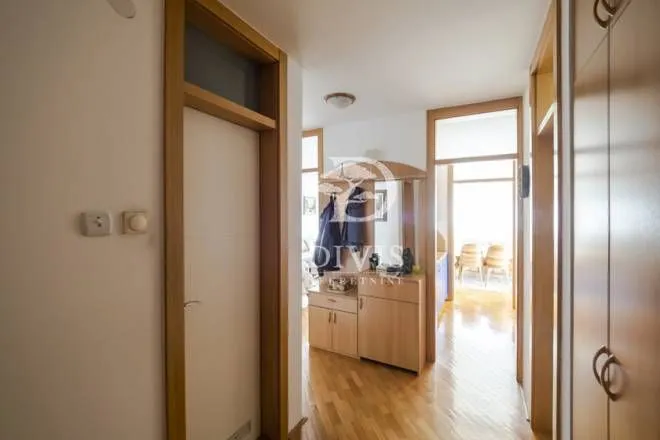 Prodaja, trosoban stan, 92m², Novi Beograd Blok 22, Novi Beograd Sve Podlokacije