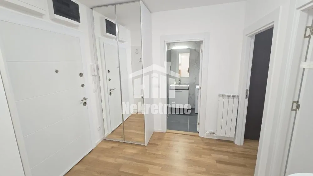 Prodaja, trosoban stan, 67m², Višnjička Banja, Palilula Sve Podlokacije
