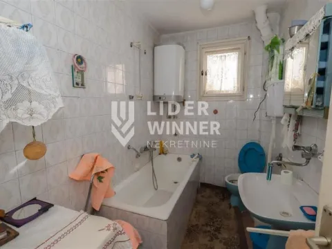 Prodaja, kuća, 168m², Sremčica, Beograd - image 12