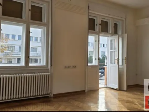 Izdavanje, jednosoban stan, 54m², Centar, Novi Sad