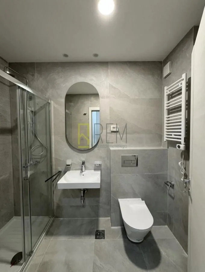 Izdavanje, jednosoban stan, 49m², Podgorica, Crna Gora