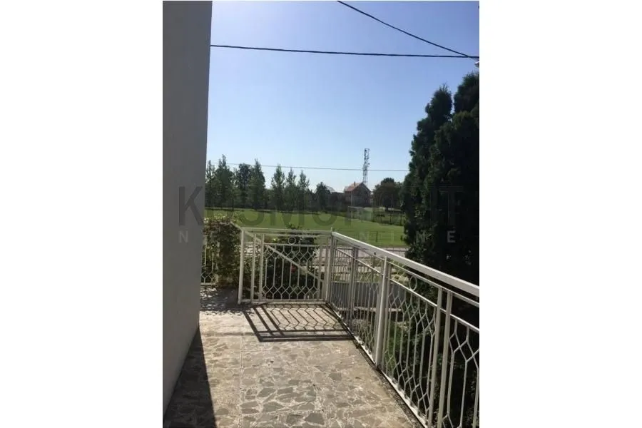 Sale, house, 110m², Zemun Ugrinovci, Zemun Sve Podlokacije