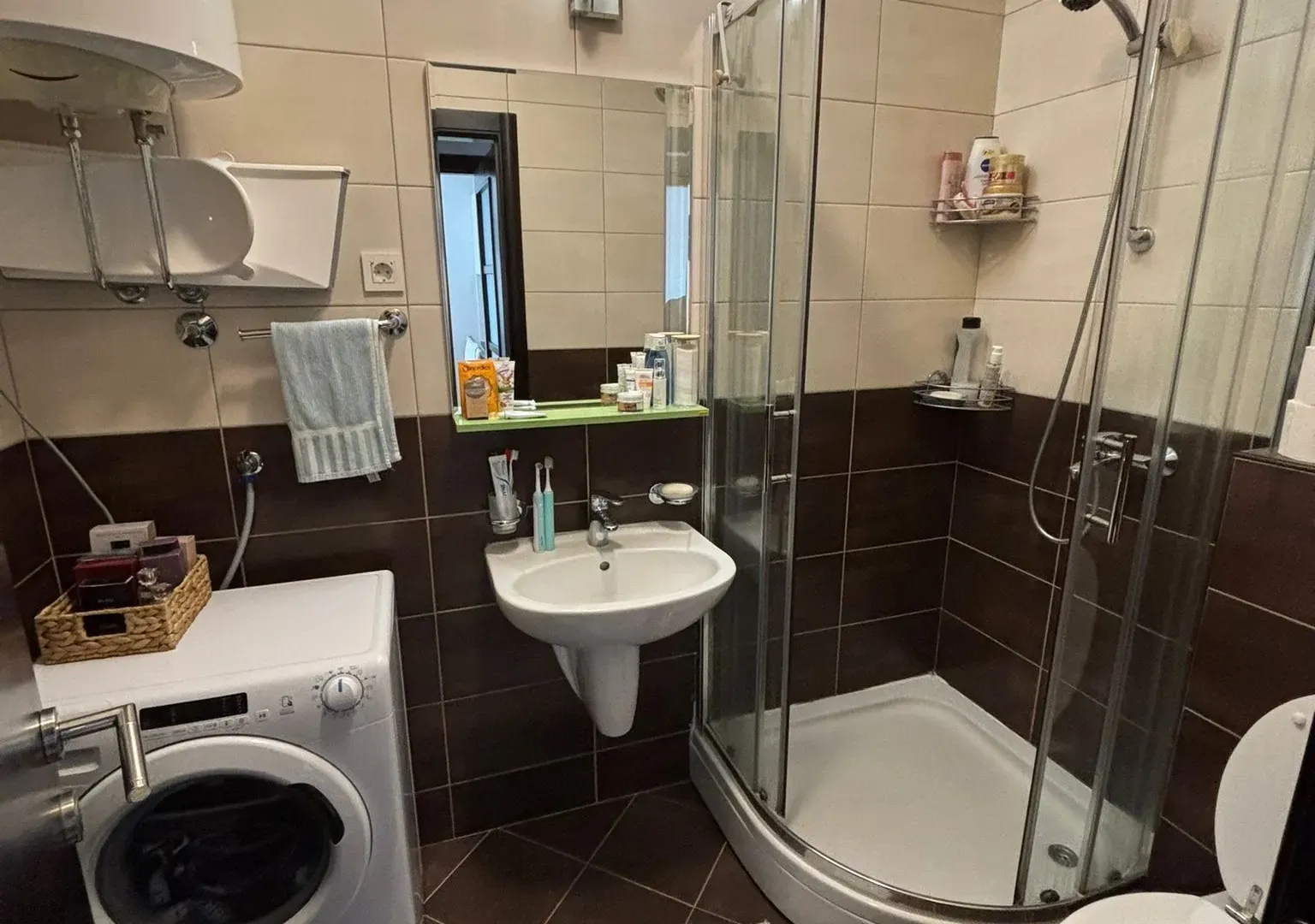 Prodaja, jednosoban stan, 40m², Lazi, Budva