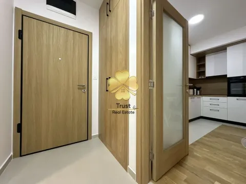 Izdavanje, jednosoban stan, 50m², City Kvart, Podgorica - image 3