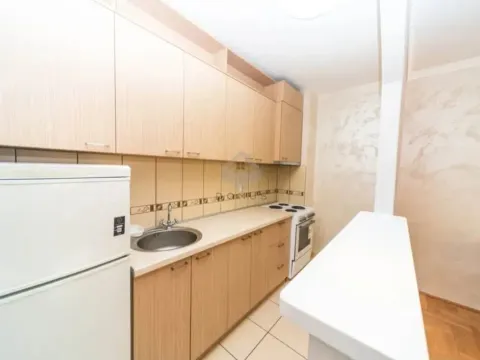 Izdavanje, jednosoban stan, 44m², Stari Aerodrom, Podgorica - image 5
