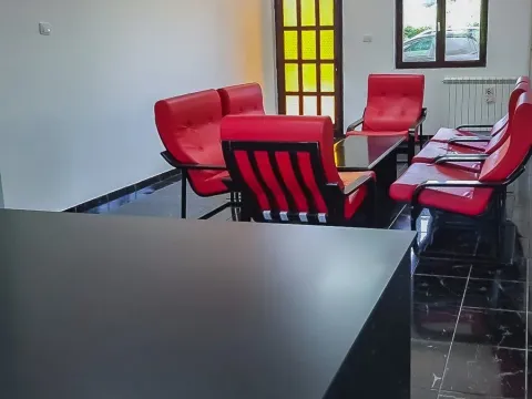 Izdavanje, poslovni prostor, 80m², Konik, Podgorica - image 9