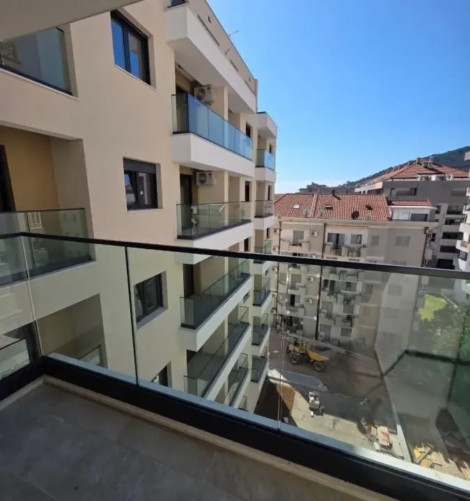 Prodaja, jednosoban stan, 44m², Rozino, Budva