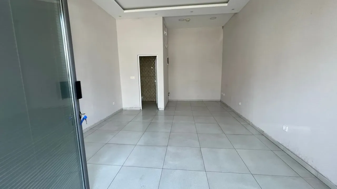 Rent, office space, 30m², Stari Aerodrom, Podgorica