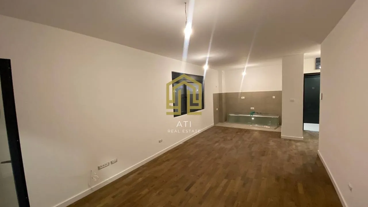 Prodaja, jednosoban stan, 52m², Ilino, Bar