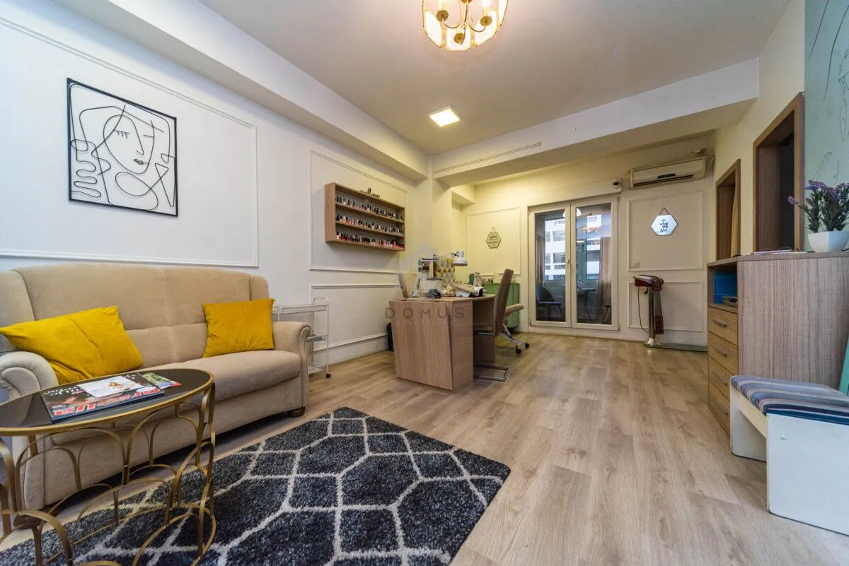 Sale, office space, 63m², City Kvart, Podgorica