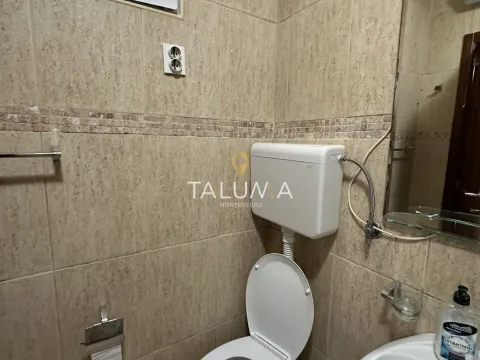 Izdavanje, dvosoban stan, 53m², Preko Morače, Podgorica - image 4