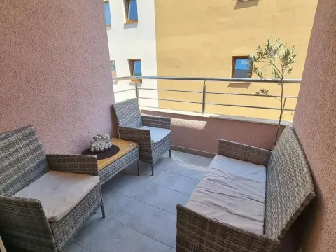 Sale, one bedroom apartment, 38m², Velji Vinogradi, Budva - image 8