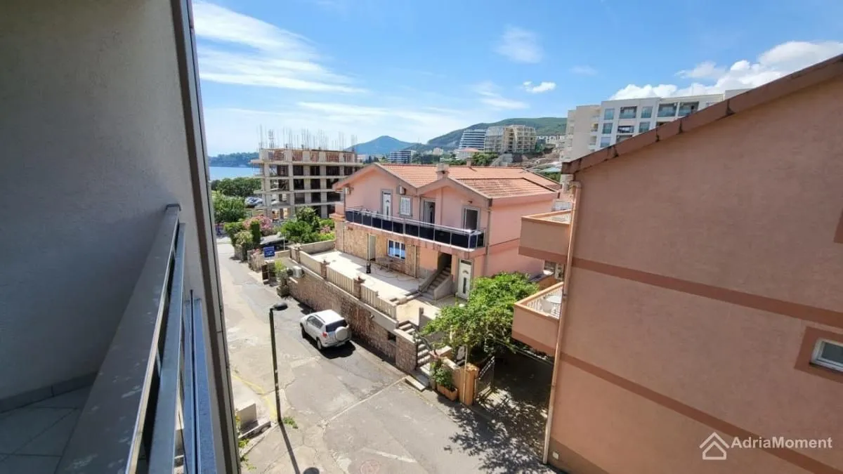 Prodaja, dvosoban stan, 67m², Bečići, Budva
