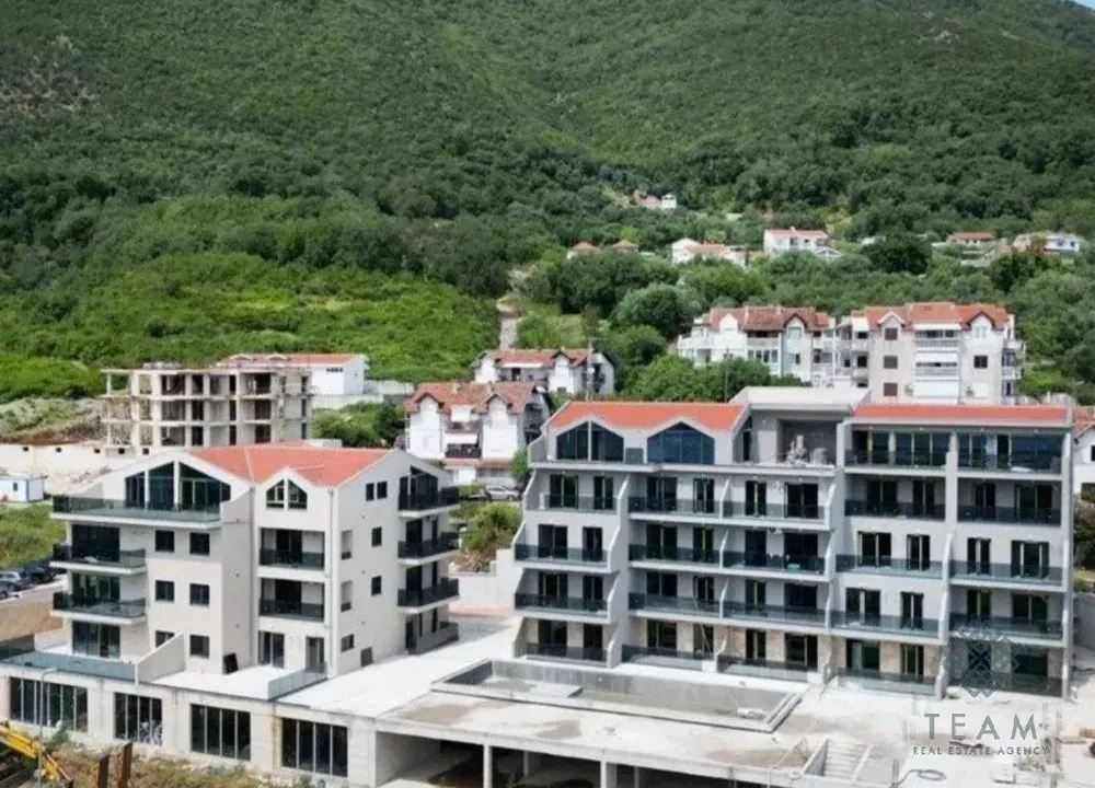 Prodaja, jednosoban stan, 50m², Baošići, Herceg Novi