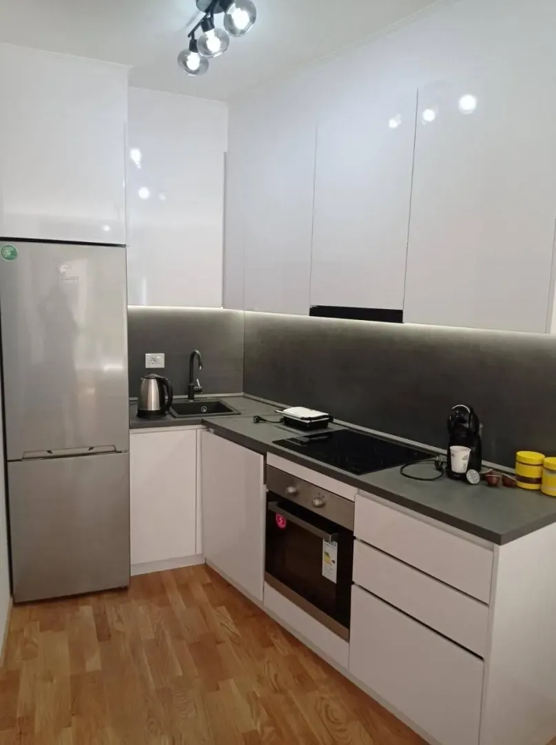 Rent, one bedroom apartment, 45m², Bečići, Budva