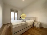 Izdavanje, dvosoban stan, 75m², Central Point, Podgorica - image 2