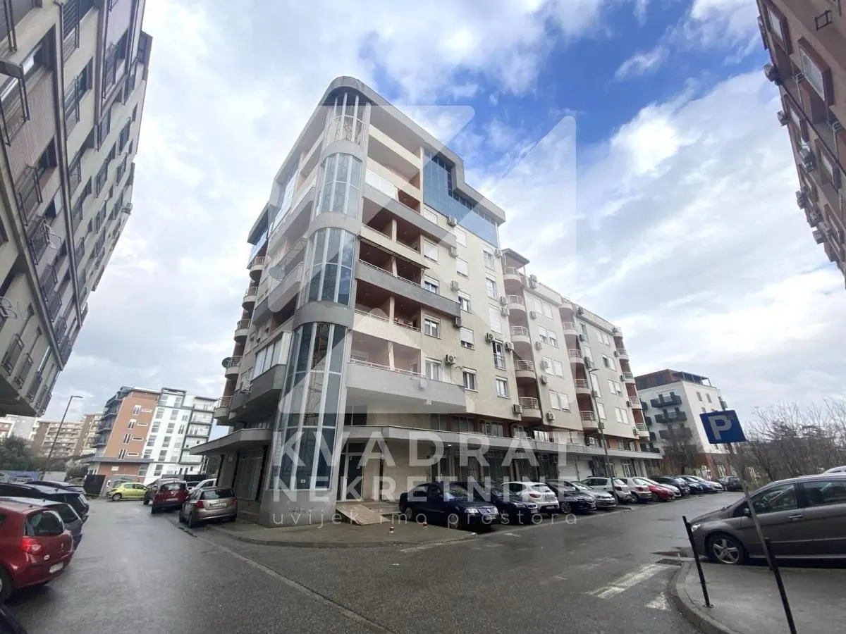 Rent, two bedroom apartment, 63m², 1 maj, Podgorica