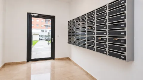 Rent, two bedroom apartment, 70m², Master Kvart, Podgorica - image 11