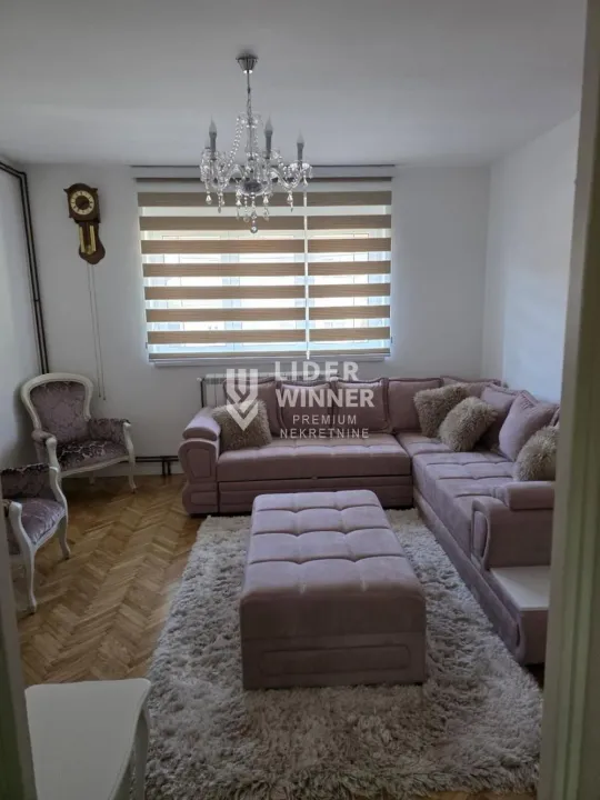 Prodaja, kuća, 165m², Zemun Gornji Grad, Zemun Sve Podlokacije