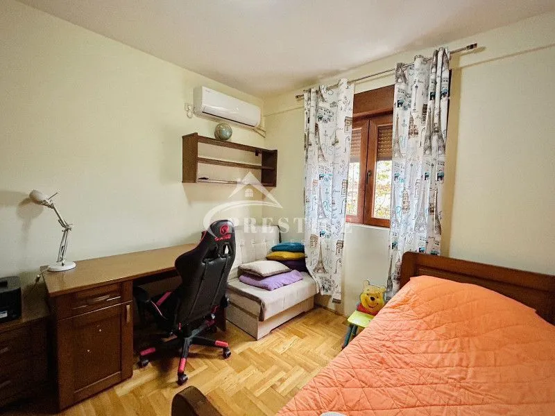 Izdavanje, dvosoban stan, 64m², Stari Aerodrom, Podgorica