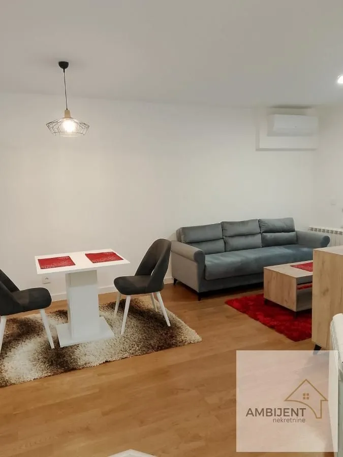 Rent, one bedroom apartment, 35m², Zemun Sve Podlokacije, Beograd