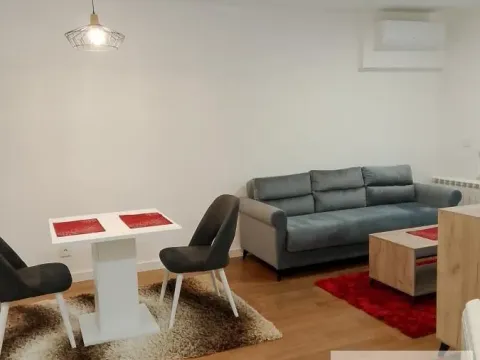 Rent, one bedroom apartment, 35m², Zemun Sve Podlokacije, Beograd - image 2