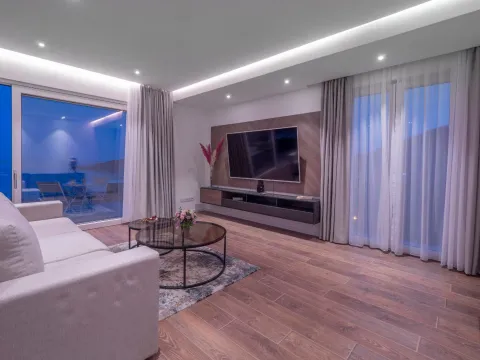 Prodaja, dvosoban stan, 140m², Bečići, Budva - image 15