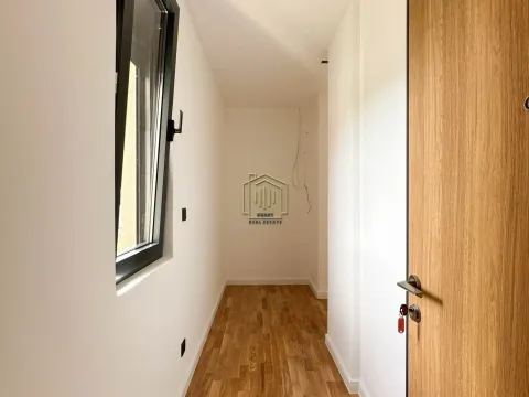 Izdavanje, poslovni prostor, 83m², City Kvart, Podgorica - image 10