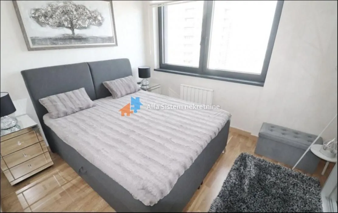 Rent, four bedroom apartment, 90m², Savski Venac, Beograd