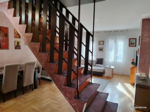Sale, house, 71m², Zemun Kalvarija, Zemun Sve Podlokacije - image 3