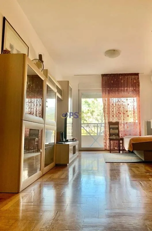 Prodaja, dvosoban stan, 74m², Bar, Crna Gora