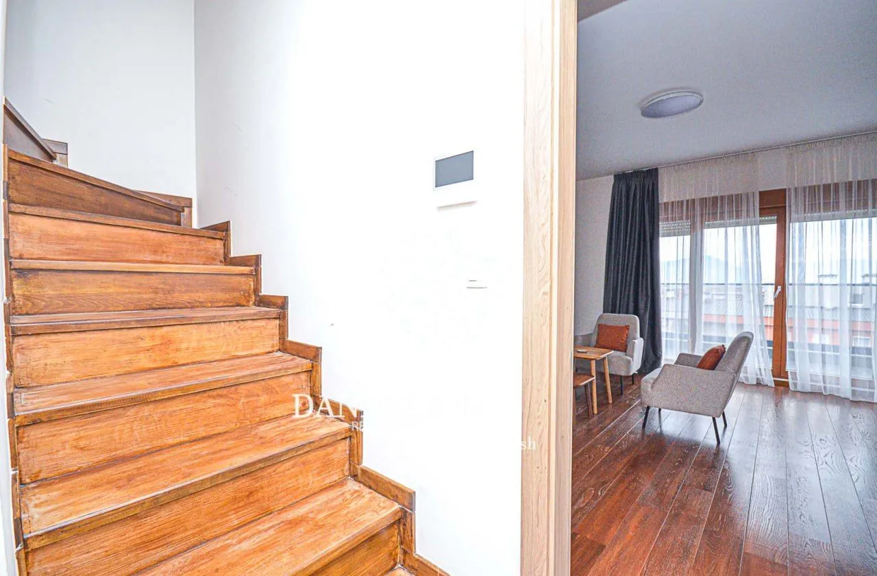 Rent, four bedroom apartment, 136m², Master Kvart, Podgorica