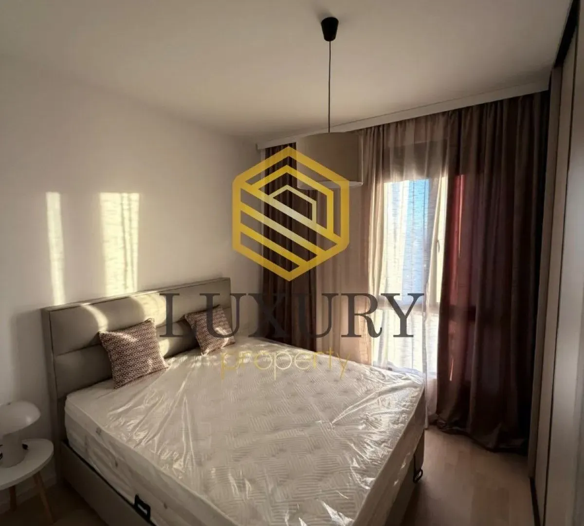 Izdavanje, jednosoban stan, 37m², Tološi, Podgorica