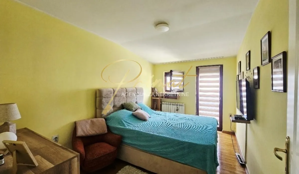 Prodaja, četvorosoban stan, 74m², Palilula Sve Podlokacije, Beograd