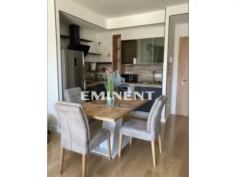 Izdavanje, trosoban stan, 75m², Savski Venac, Beograd - image 7