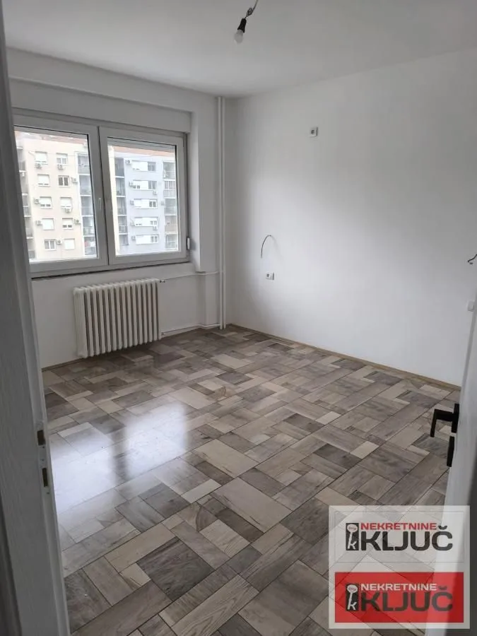 Prodaja, dvosoban stan, 52m², Grbavica, Novi Sad Sve Podlokacije